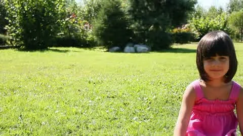 Girl on grass Video stock 8914981