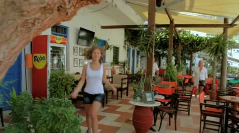 Girl jumping Stockbeeldmateriaal 10855817