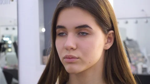 Girl make make-up Stock Footage 103249308