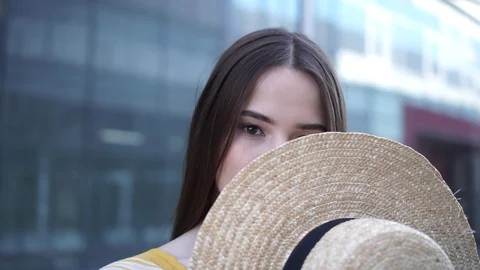 Girl model posing Video stock 110608013