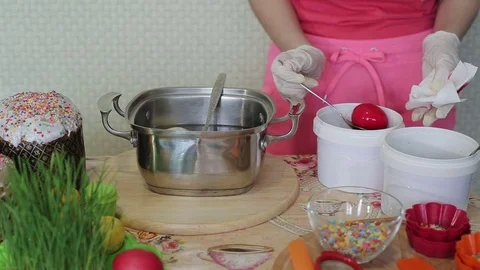The girl paints Easter eggs Stock Footage 76643802
