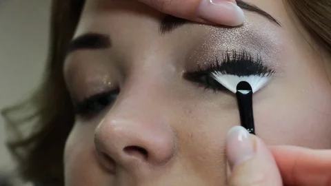Girl posing on the make-up Stock Footage 83396588