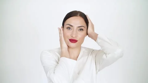 Girl posing in studio Stock Footage 137632457