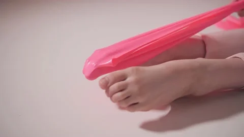 Girl preparing for gymnastic Stock Footage 171462020