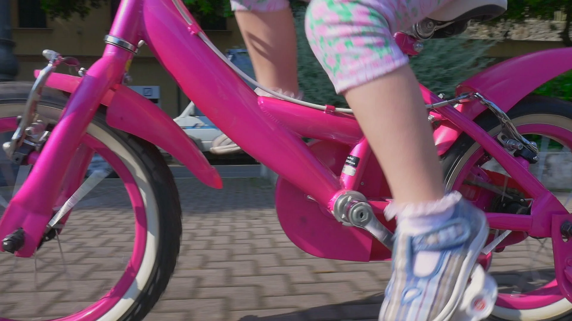 Little girl outlet pink bicycle