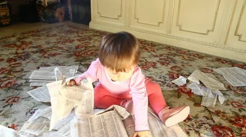 Girl ripping the sheets 動画素材 12482938