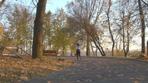 Girl running!!!!!!!!! 스톡 동영상 165396502