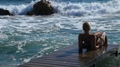 The girl on the seashore Video stock 83573547