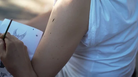 Girl on the shoulder with henna tattoo Video stock 115594853