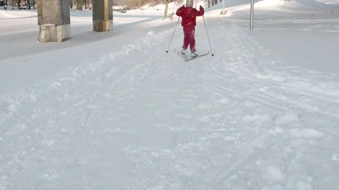 Girl skiing Stock Footage 237478929