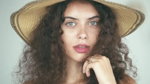 Girl in stray hat Stock Footage 92953230
