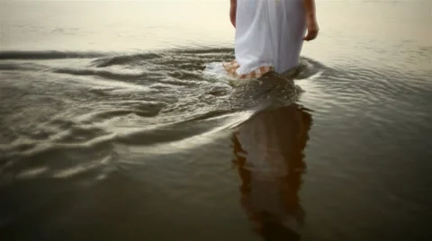 Girl strolling on the beach Stock Footage 8599562