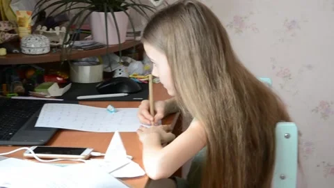 Girl study online Stock Footage 238916565