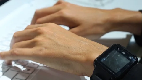 Girl typing on computer keyboard Stock-Footage 87135162