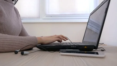 Girl working on computer Stock Footage 71943519
