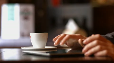 Girl working with tablet computer in caf 스톡 동영상 63053019