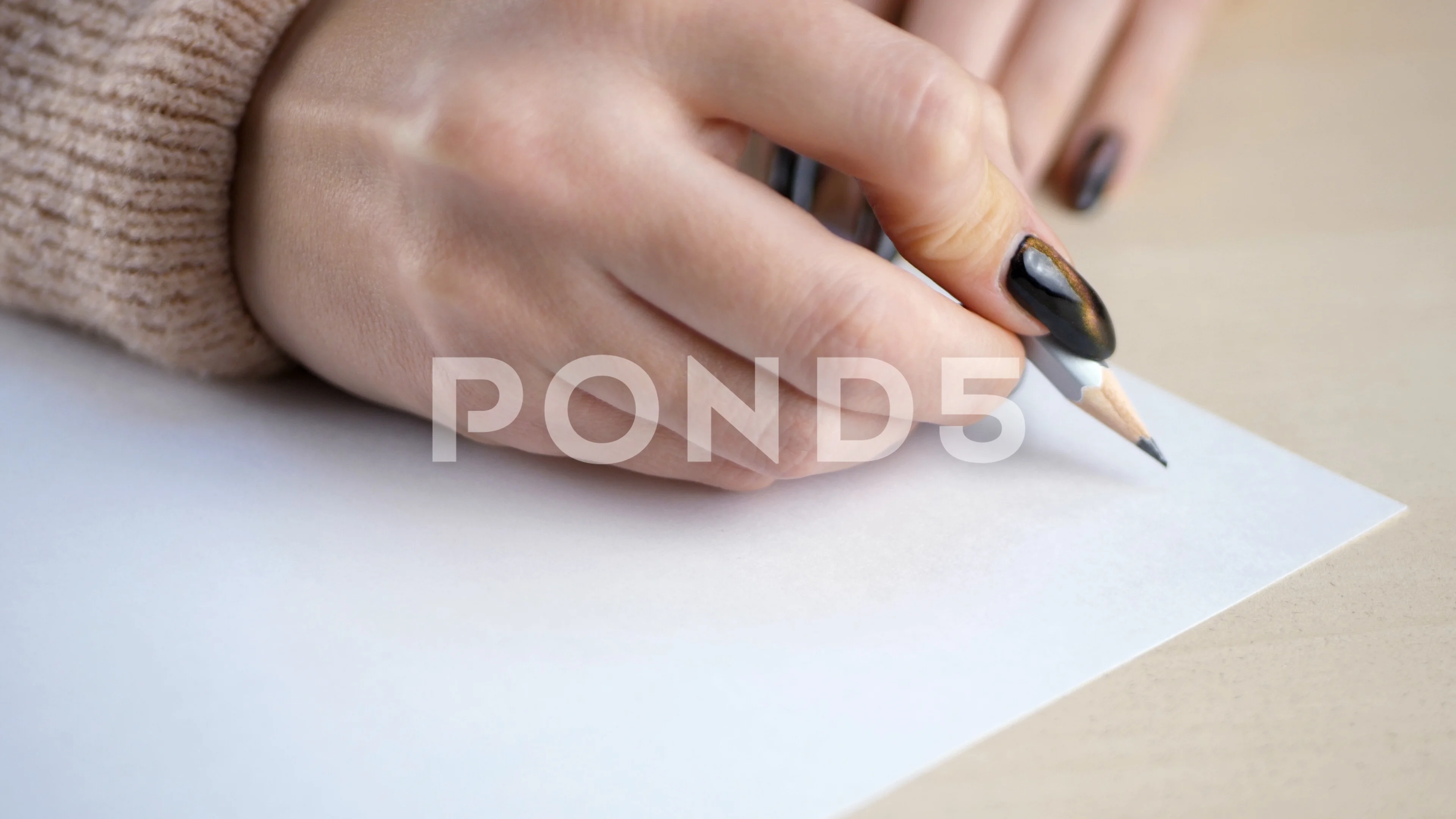girl writing a letter
