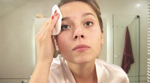 Girls bathroom routine Stockbeeldmateriaal 24674382