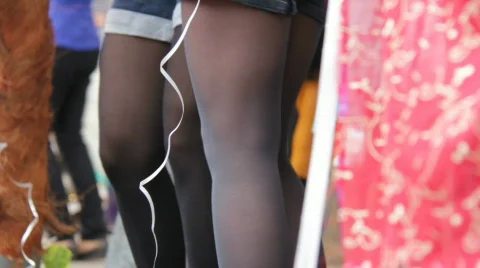 Girls dancing Video stock 743773