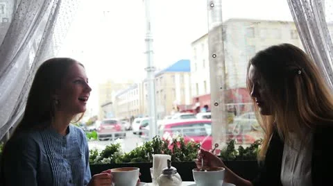 Girls Stockbeeldmateriaal 12120840