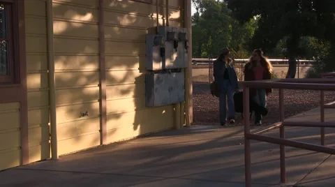 Girls walking Video stock 41758729