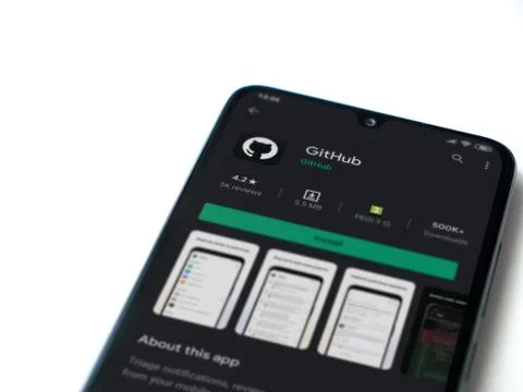 GitHub app play store page on the display of a black mobile smartphone isolat Foto stock