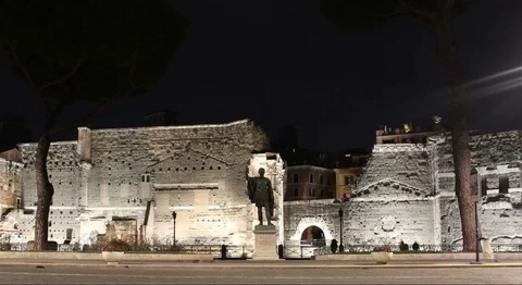 Giulius caesar on the imperial forum in time lapse, Rome Stock Footage 102509898