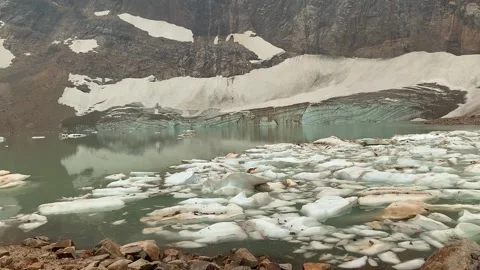 Glaciars in Mount Edith Cavell Basin Stock-Footage 170628296