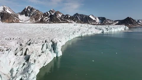 Glacier Aerial View 4k Drone Shot of Frozen Ice Landscape Vídeo Stock 338264997