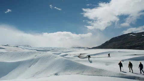 Glacier Hikers 3 Video stock 105312432