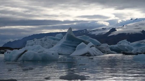 Glacier lagoon in Iceland. Stock Footage 79591946