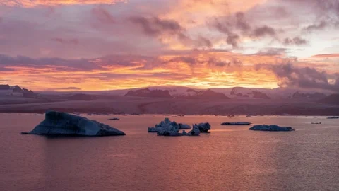 Glacier lagoon sunset Stock Footage 136359800