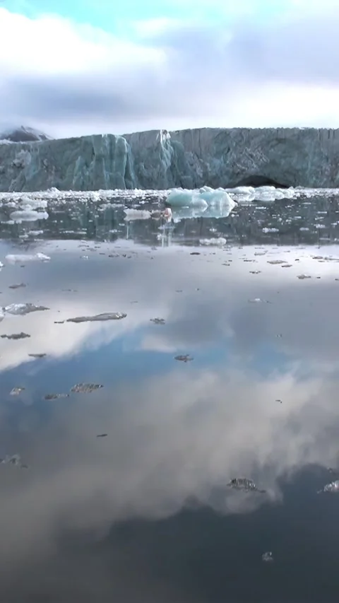 Glacier Majesty Reflected in Waters of Svalbard's Arctic Stock-Footage 320326592
