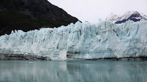 Glacier slow pan Vídeos de archivo 27881369