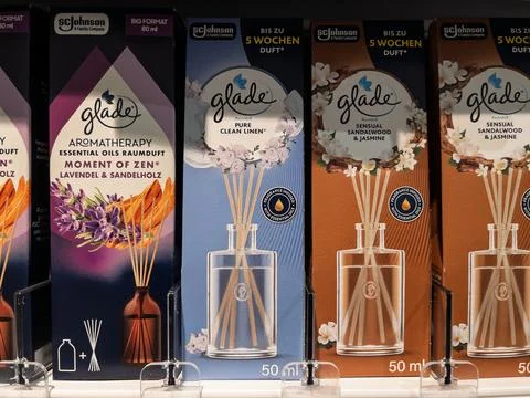 Glade Aromatherapy Essential Oil Diffuser Products Display Stock Photos