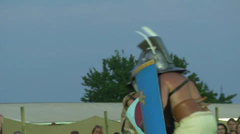 Gladiator munus Thraex Murmillo 02 Stock-Footage 32258818