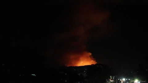 Gladstone, Qld Australia, September 5 2026 large fire from Dawson Highway 4k Vídeos de archivo 344741094