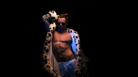 Glamorous guy dancing 스톡 동영상 92498517