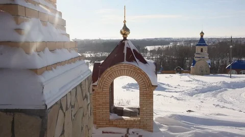 Glare from the corner of the building Stock Footage 75284962