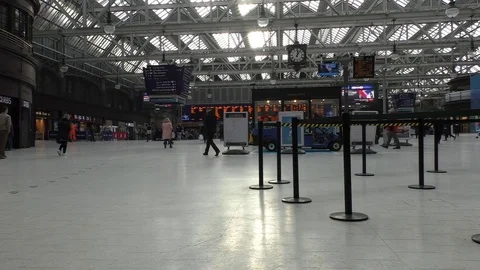 Glasgow central station inside view Vídeos de archivo 73201792