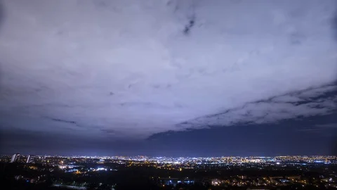 Glasgow at night with clouds passing overhead 스톡 동영상 94760808