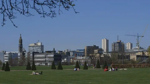 GLASGOW IN THE SUNSHINE Stock Footage 125268312