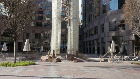 Glass Block Tower with Clock Tilt Up 库存影片 73869390