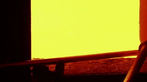 Glass-blower working in his workshop Video stock 58209448