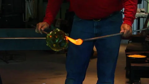 Glass blowing Video stock 5282236