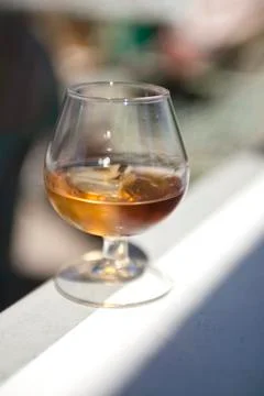 Glass of brandy with ice Stock-Fotos