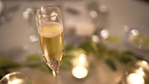 Glass Of Champagne Видео 129700628