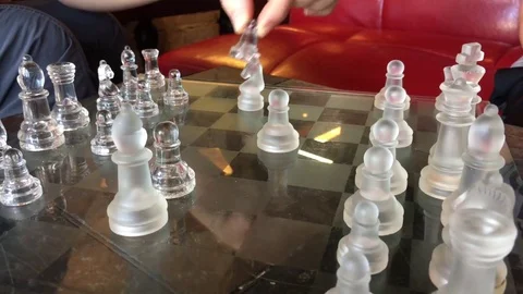 Glass Chess Game Stockbeeldmateriaal 81374410