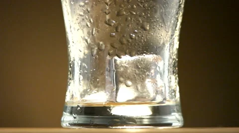 Glass of cola with ice 스톡 동영상 66774320