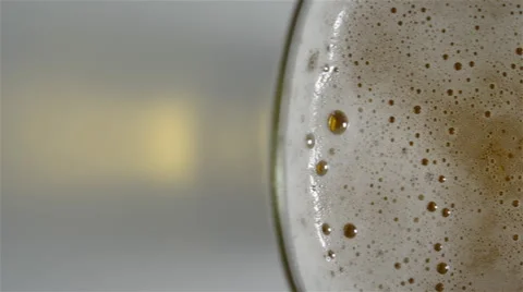 Glass of cold beer. 4K UHD Vídeos de archivo 48846593